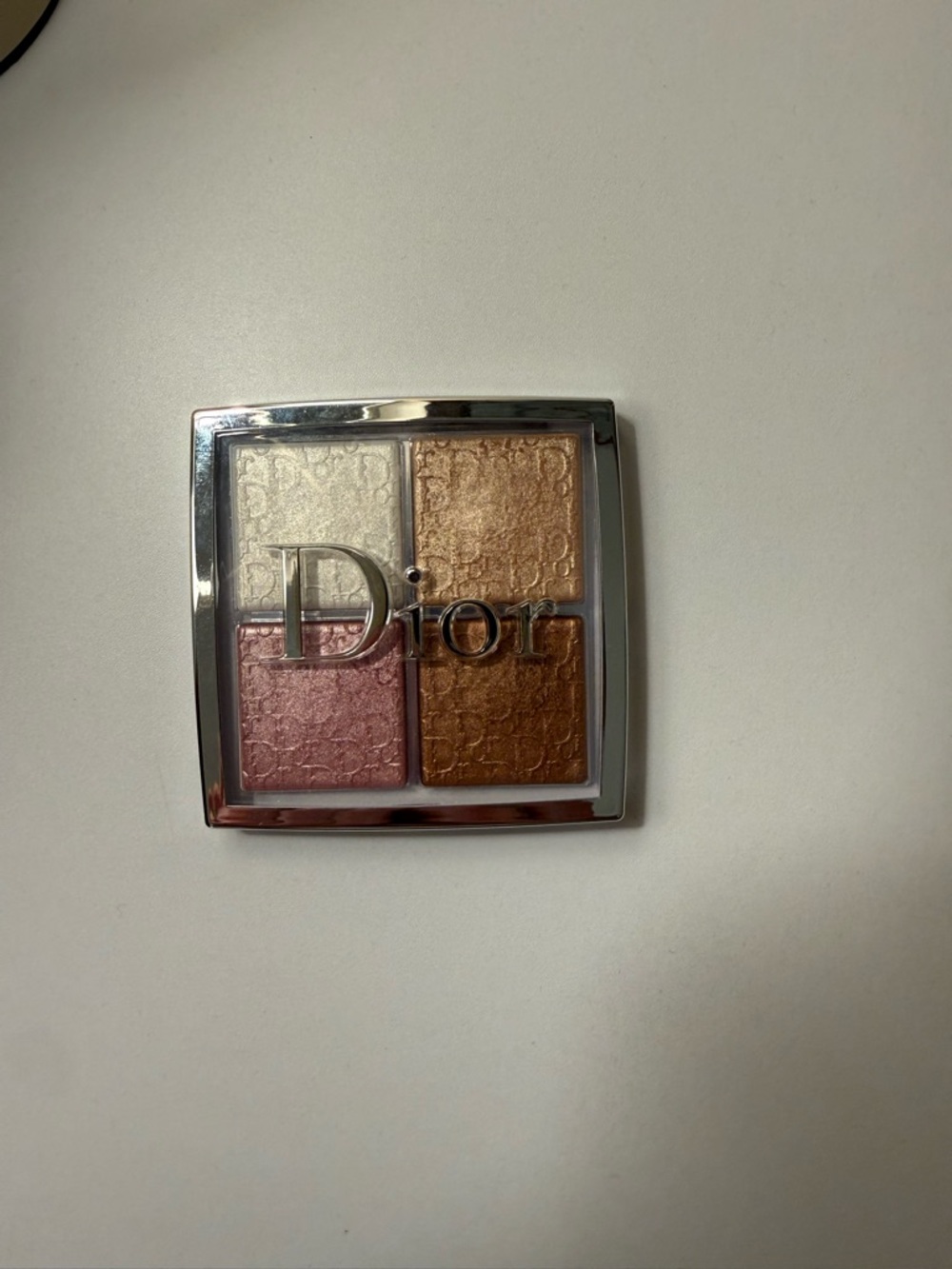 Dior Backstage Glow Maximizer Face Palette, Shade 001 Universal Glow - Picture 3 of 4